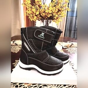 Apakowa Black And White Kids Snow Boots Size 13